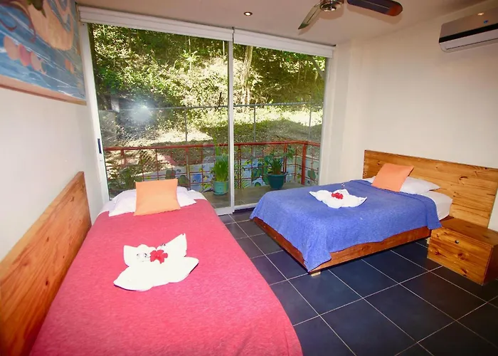 Begonia Luxury & Ocean Views, Steps To Сasa de vacaciones